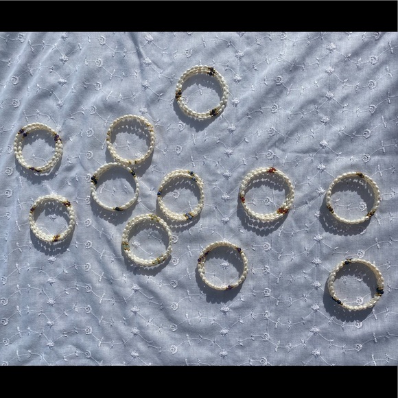 Freshwater Pearl Gemstone memory wire Bracelet NWT - Picture 6 of 9